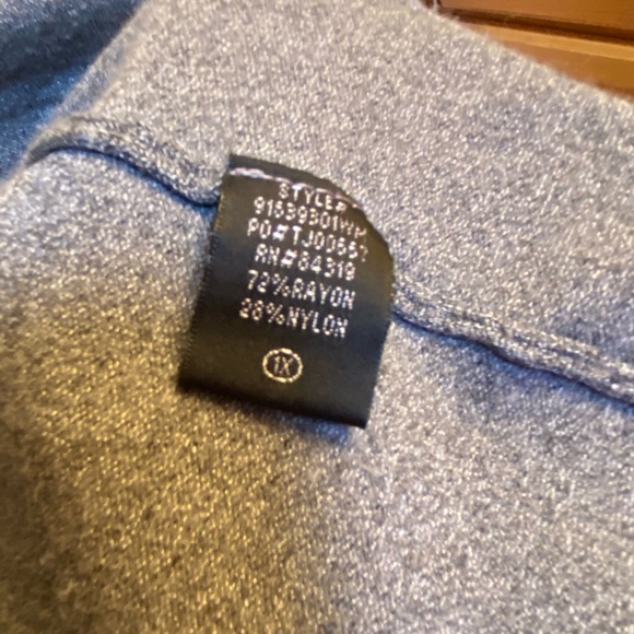 Women’s 1X Gray Hooded Open Front Cardigan Sweater with Pockets - Picture 4 of 5